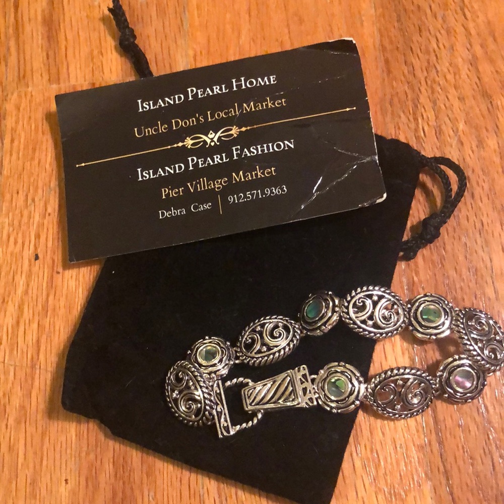 Silver fashion bracelet